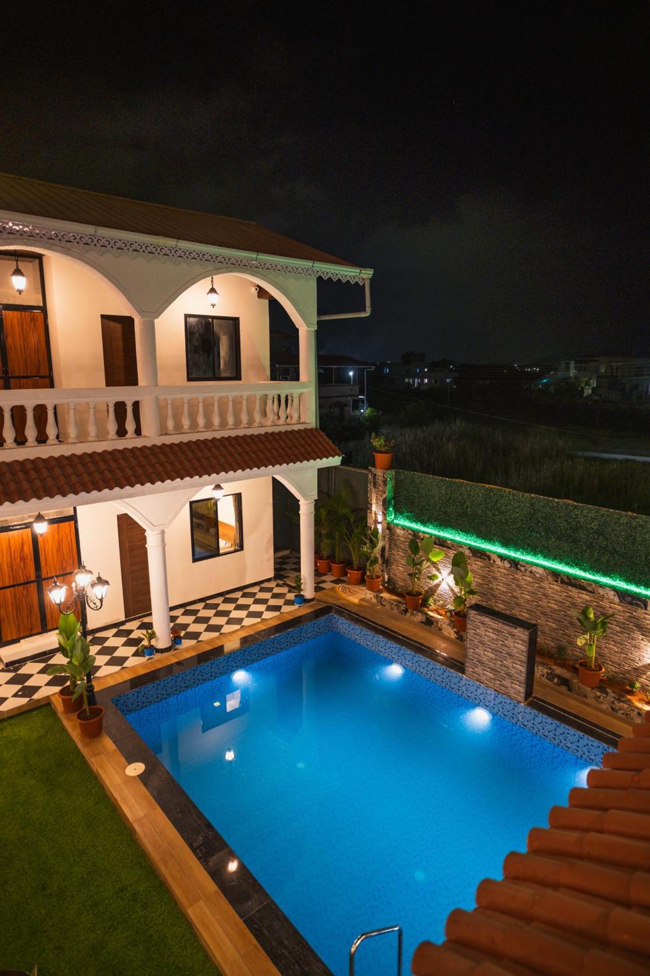 Готель Sapphire Mansion Алібаґ Екстер'єр фото